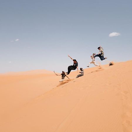 Luxury Maktoub Hotel Merzouga Exterior photo